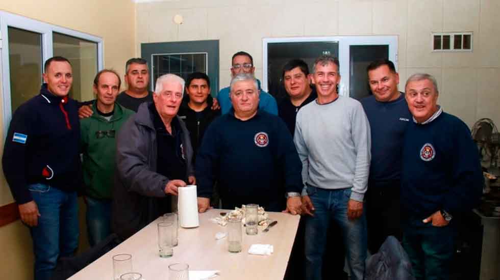 El Destacamento de Bomberos de Hinojo celebró su 23 aniversario