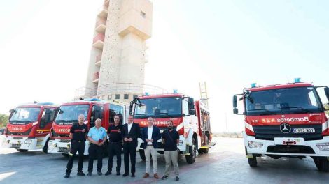 Los bomberos de Alicante refuerzan su flota móvil con cuatro nuevas autobombas