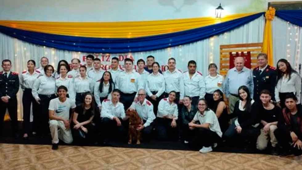 Cena de Gala y Ascensos en Bomberos Voluntarios de Oberá