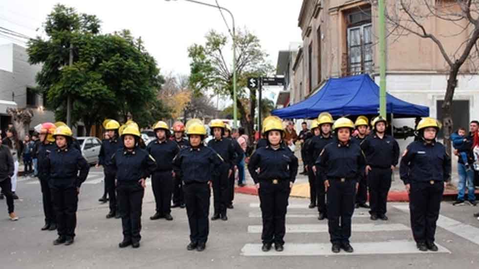 Bomberos Voluntarios de Campana conmemoraron su día