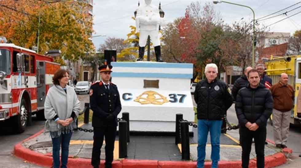 Bomberos Voluntarios de Campana conmemoraron su día