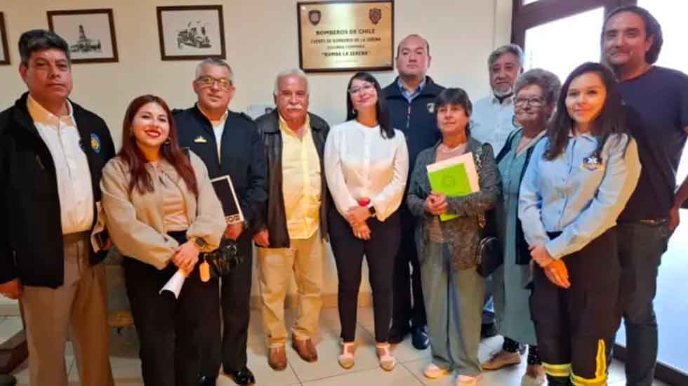 Inician gestiones para concretar Compañía de Bomberos rural en La Serena