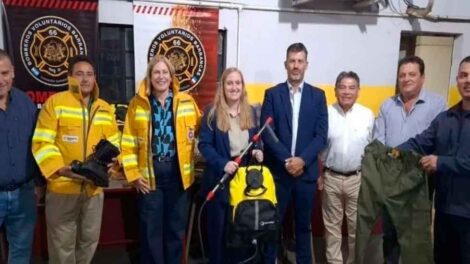 Bomberos Voluntarios de Barrancas recibieron equipamiento forestal