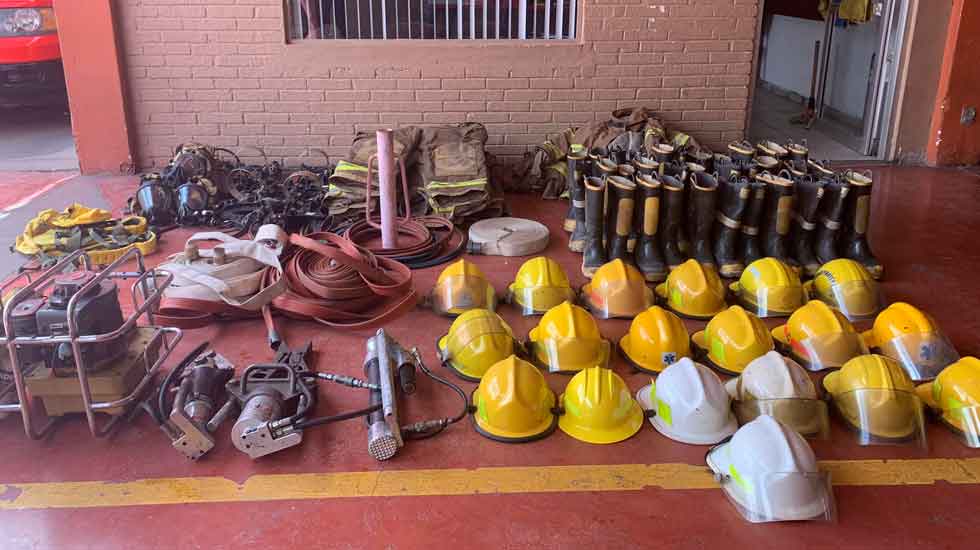 Bomberos de San Luis recibe dotación de equipo de protección personal
