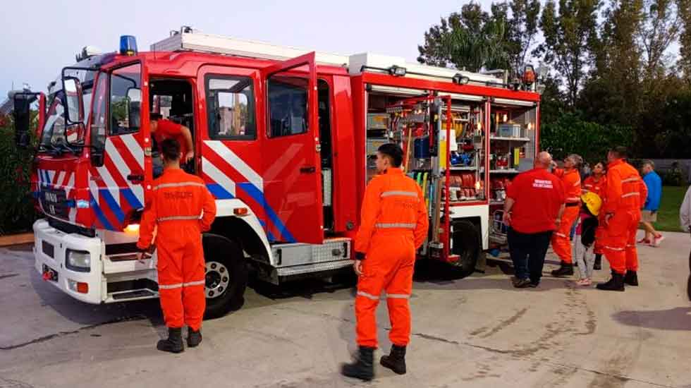 Los Bomberos de Brinkmann incorporaron una nueva autobomba