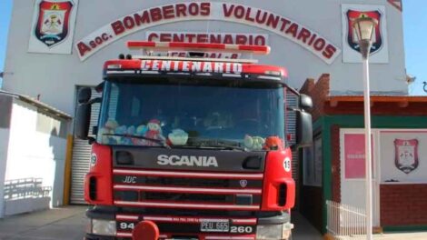 Bomberos Voluntarios de Centenario salvan la vida de una bebé de 9 meses