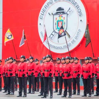 Bomberos Quito incorporó a la Décimo Sexta Promoción de Bomberos