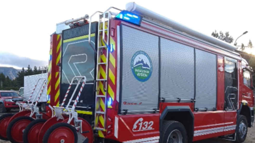 Primera Compañía de Bomberos recibió moderno carro