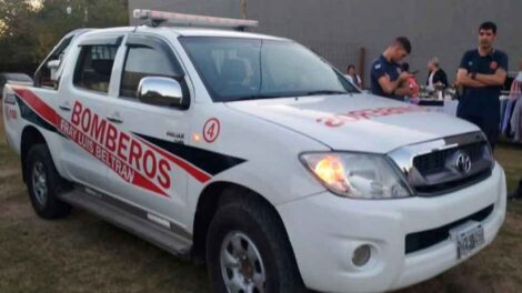 Bomberos Voluntarios de Fray Luis Beltrán sumaron una nueva unidad móvil