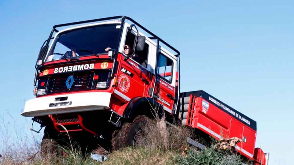 Bomberos de Olavarría se capacitaron en conducción 4x4
