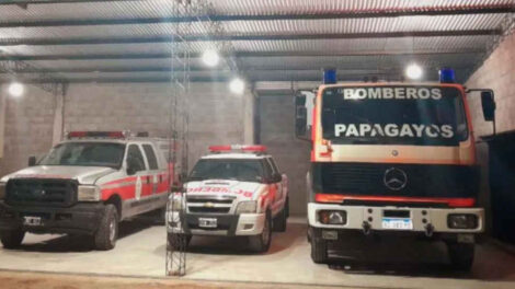 Papagayos