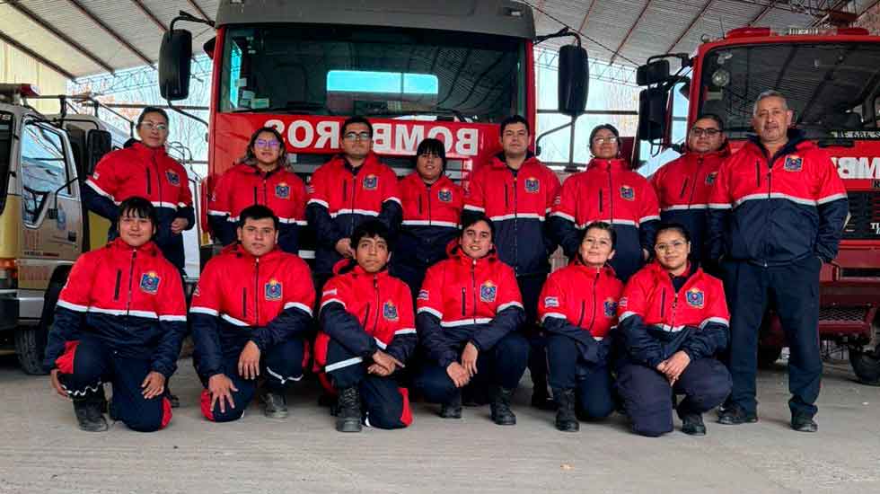 Nuevas camperas para Bomberos Voluntarios de Picún Leufú