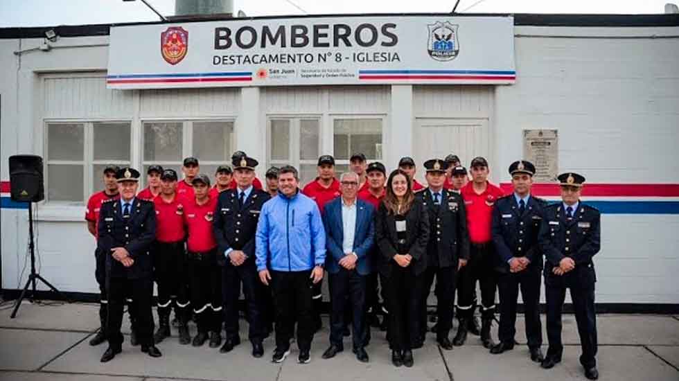 Inauguración del nuevo Destacamento de Bomberos N°8 en Iglesia
