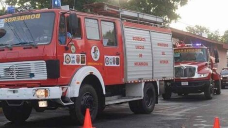 Nuevos camiones y estación de bomberos para Las Maderas