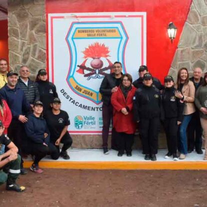 Bomberos voluntarios celebran su día y estrenan sede en Astica