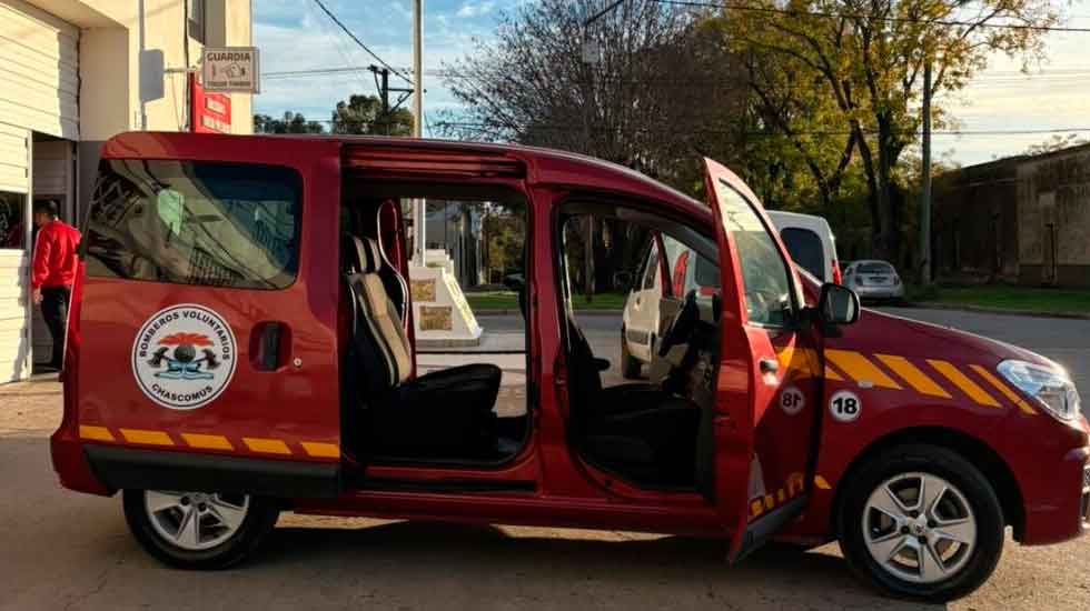 Bomberos ponen a la venta un vehículo institucional por renovación de flota