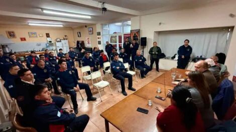 Bomberos de Rawson también se declaran estado de emergencia económica