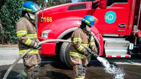 Bomberos comprará camiones 4x4 para atender emergencias