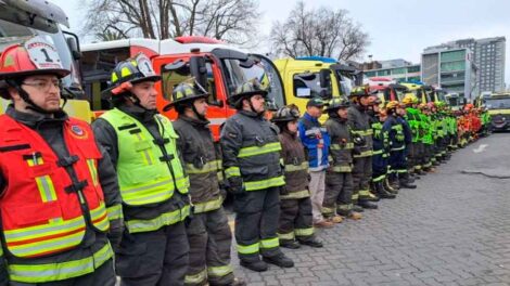 Bomberos de 10 comunas de La Araucanía reciben modernos carros
