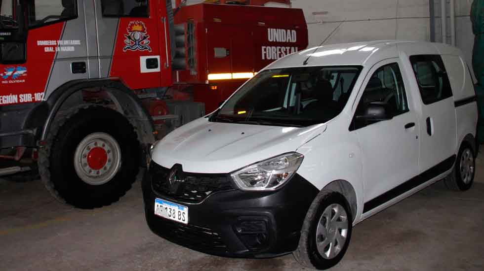Bomberos Voluntarios de General La Madrid adquirieron una nueva Unidad