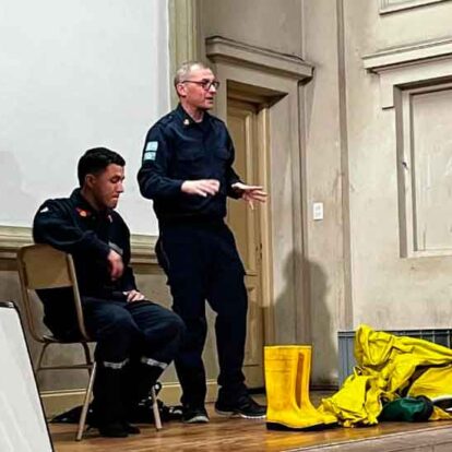 Bomberos de 9 de Julio capacitaron en Materiales Peligrosos