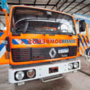 Los bomberos voluntarios presentaron una nueva autobomba
