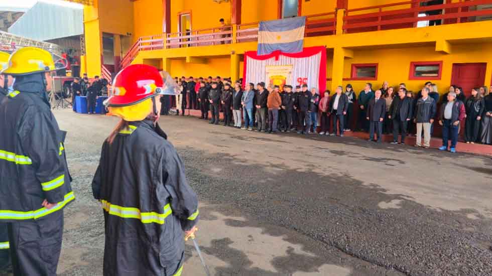 Dirección de Bomberos de la Policía de Misiones celebra su 95to Aniversario