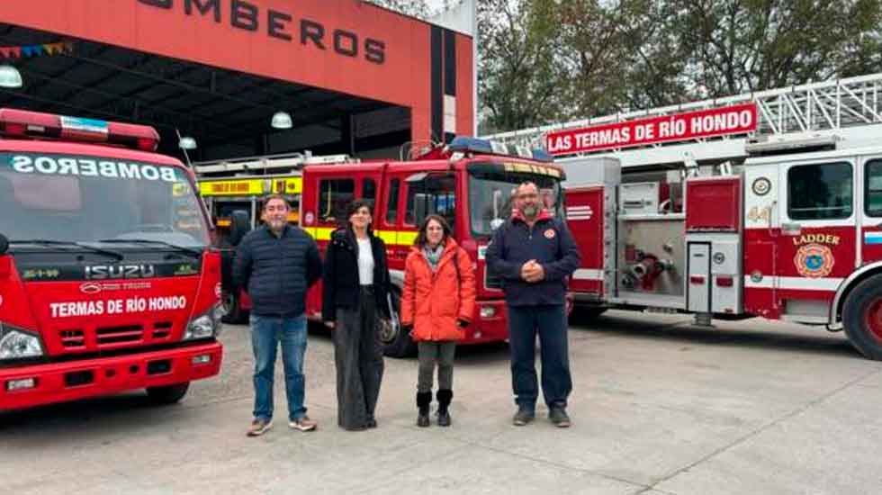 Bomberos recibieron la visita de la Agencia Federal de Emergencias