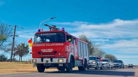 Bomberos de Pueblo Brugo incorporaron una nueva autobomba