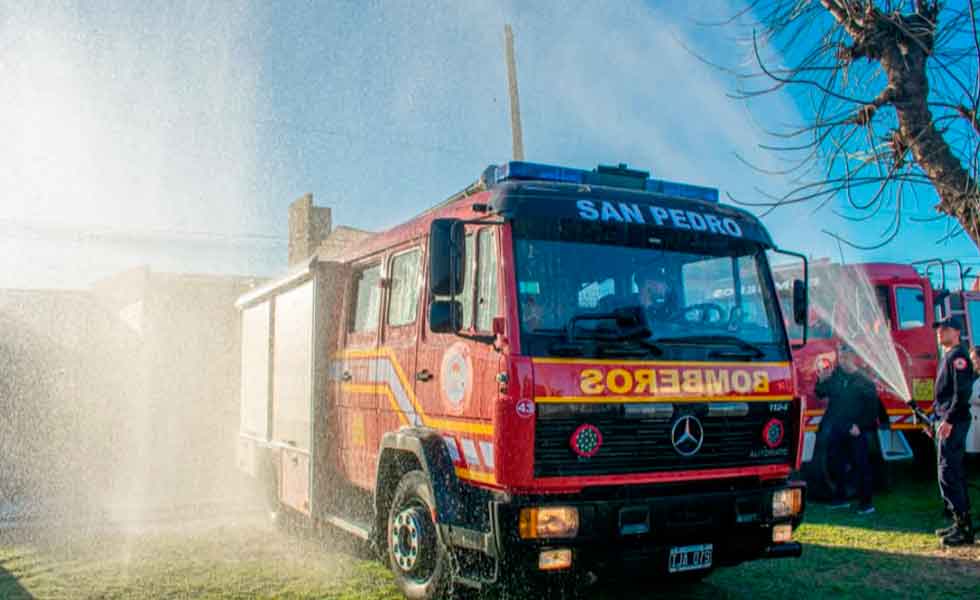 Bomberos Voluntarios celebró sus 66 años de vida