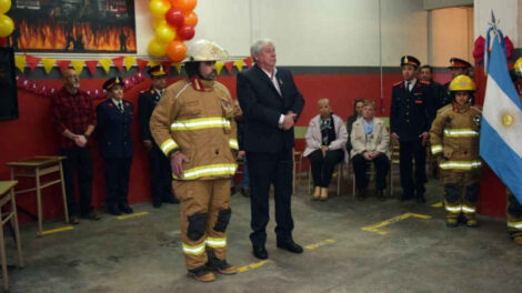 Intendente homenajeó a los cuarteles de Bomberos Melipal y Catedral