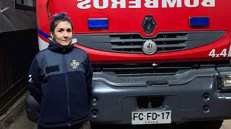 2a Compañía de Río Bueno cuenta con su primera mujer maquinista