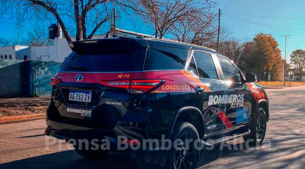 Bomberos Alicia incorporó a su flota un nuevo vehículo