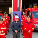 Municipalidad de Surco entrega ambulancia y camioneta