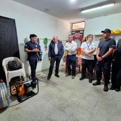 Bomberos de Los Nogales reciben equipamiento del Ministerio Público