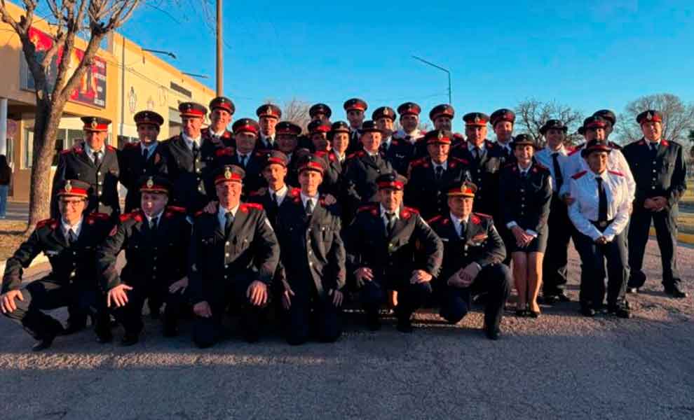 Bomberos voluntarios de Tres Lomas cumplió 55 años