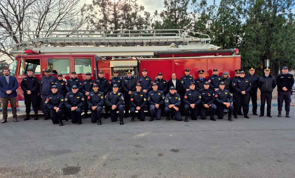 La Policía provincial celebró el 80° aniversario de su Cuerpo de Bomberos