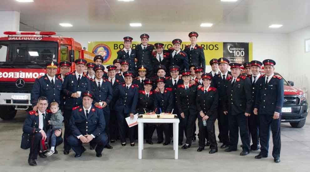 Bomberos Voluntarios cumplió 46 años de vida institucional