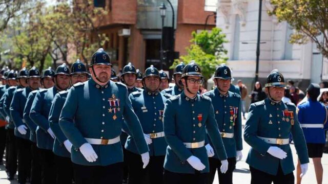 Talca homenajeó a sus bomberos en su 155° aniversario