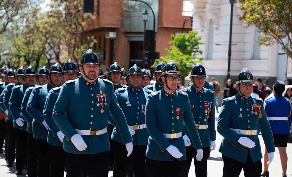 Talca homenajeó a sus bomberos en su 155° aniversario