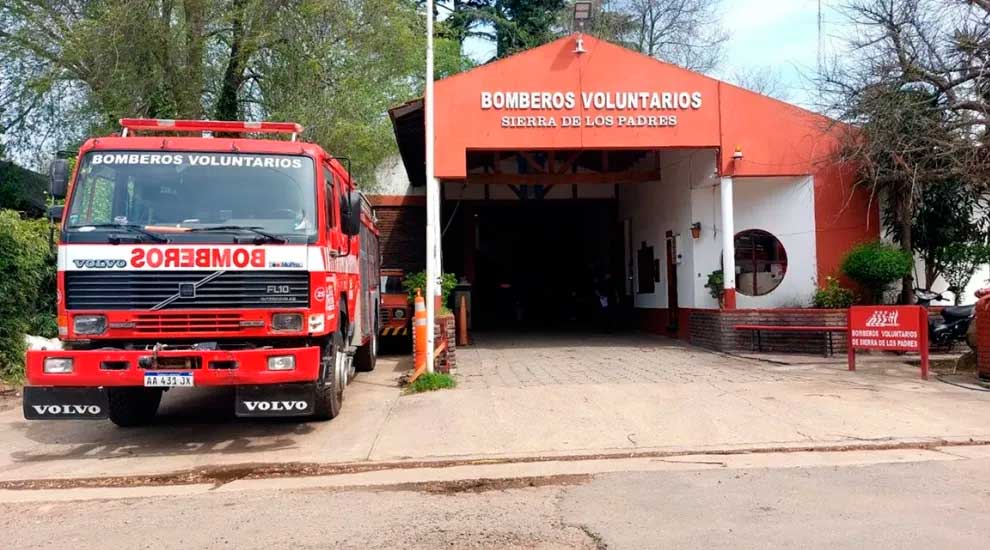 Bomberos voluntarios de Sierra de Los Padres cumplen 48 años