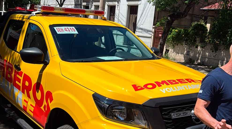 Una nueva unidad 0km fortalece la labor de los Bomberos de Rosario