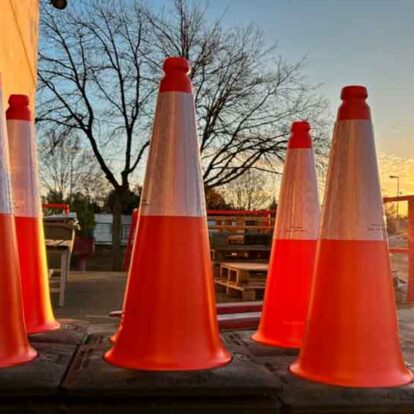 Se robaron los conos de señalización de los bomberos voluntarios