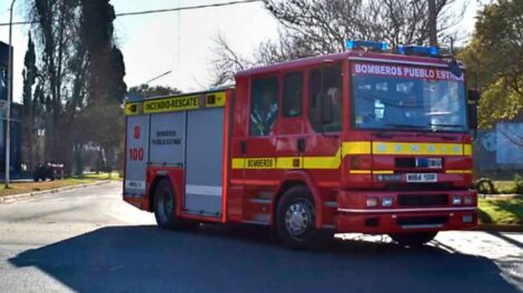 Bomberos voluntarios lanzan campaña para adquirir nueva autobomba