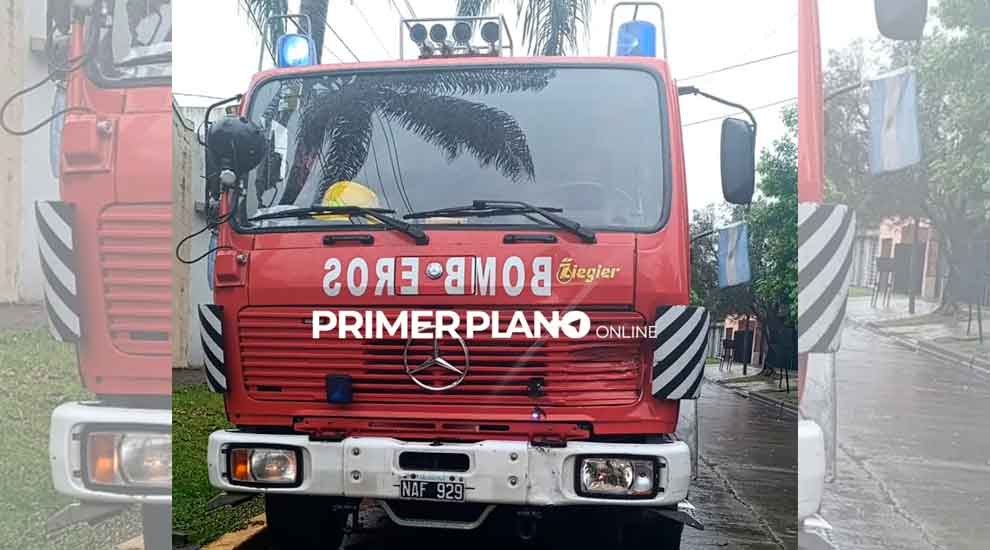 Camión de Bomberos que iba a incendio chocó contra colectivo
