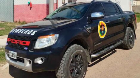 Bomberos presentaron una nueva unidad en las Fiestas Patronales
