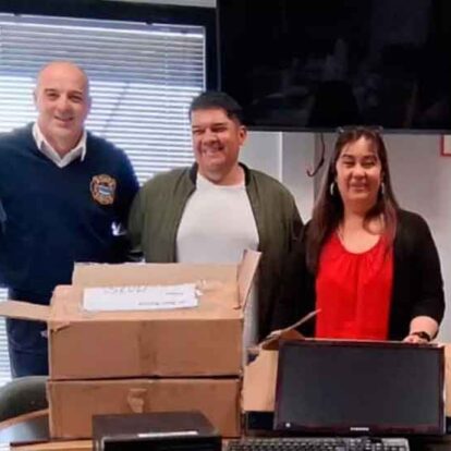 Banco Credicoop donó equipamiento informático a Bomberos de Rawson