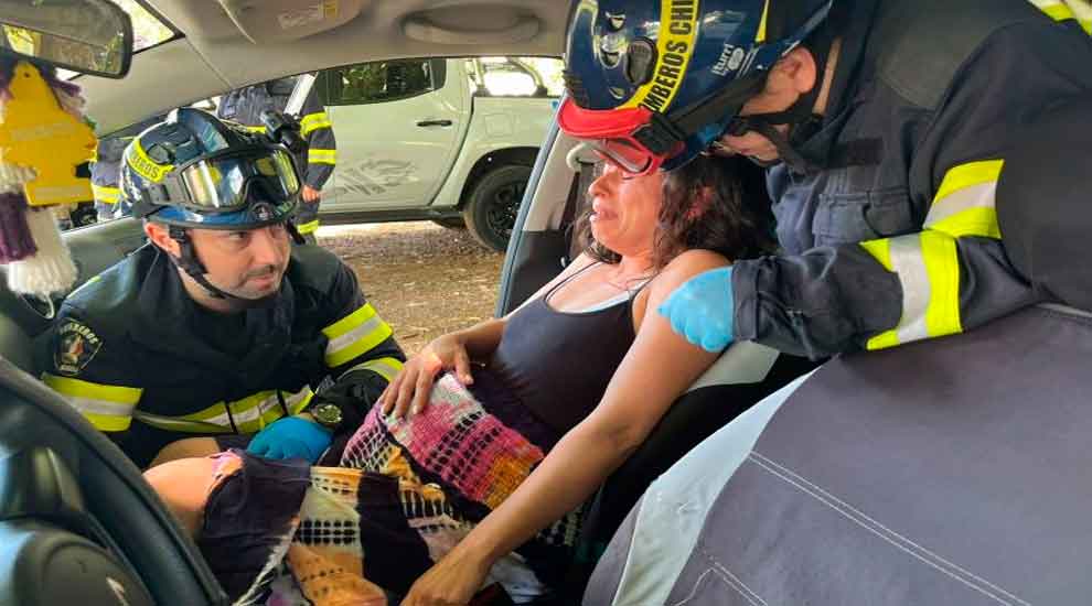 Bomberos de Ñuble se capacitaron en Emergencias Obstétricas