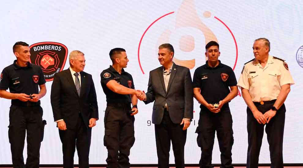 El cuerpo de Bomberos de la Ciudad de Buenos Aires cumplió 9 años
