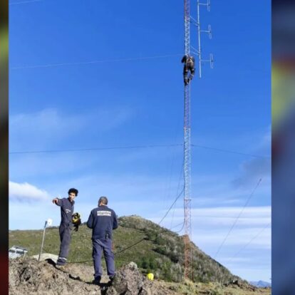 Bomberos de Meliquina refuerzan su red de comunicaciones